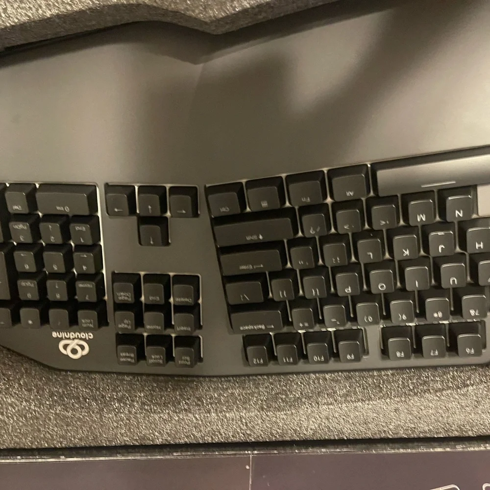 Cloudnine C989 Ergonomic Mechanical Keyboard